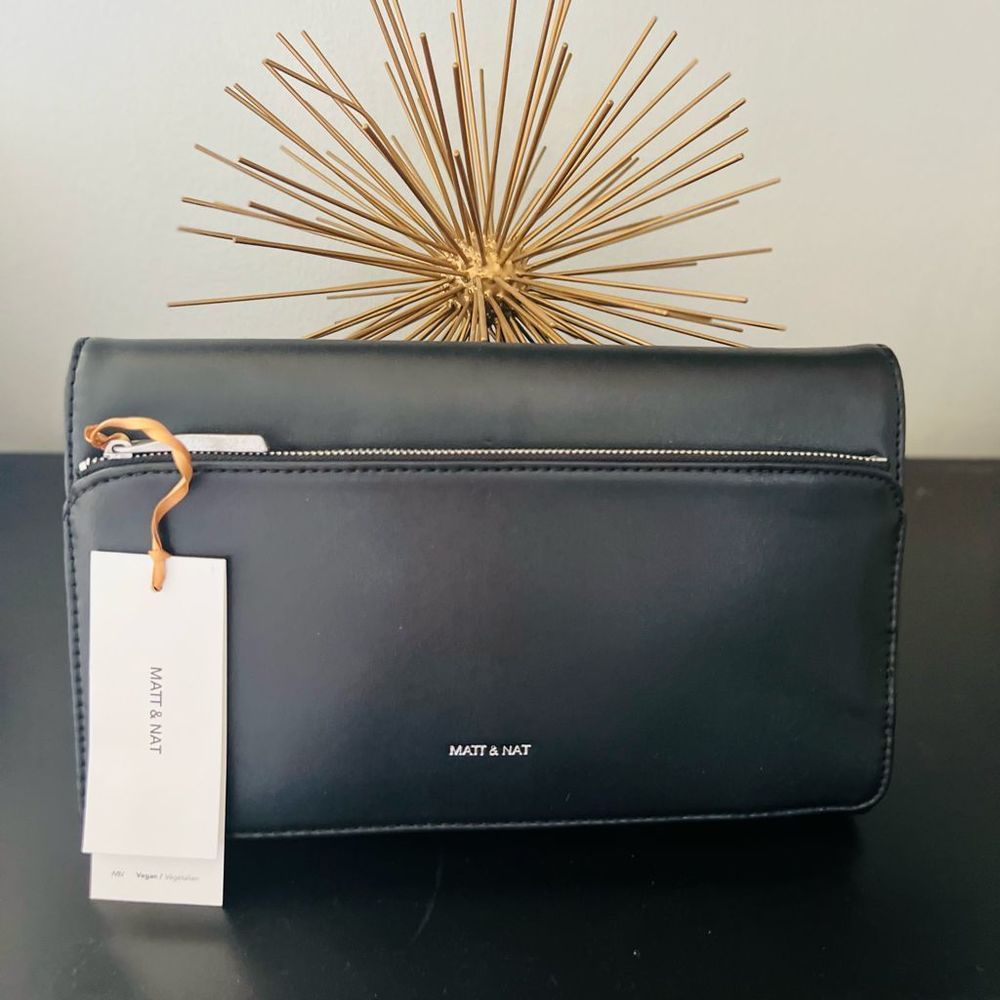 MATT AND NAT Loom Clutch Wallet Wristlet, Vegan Leather, Eco Friendly Black, NWT